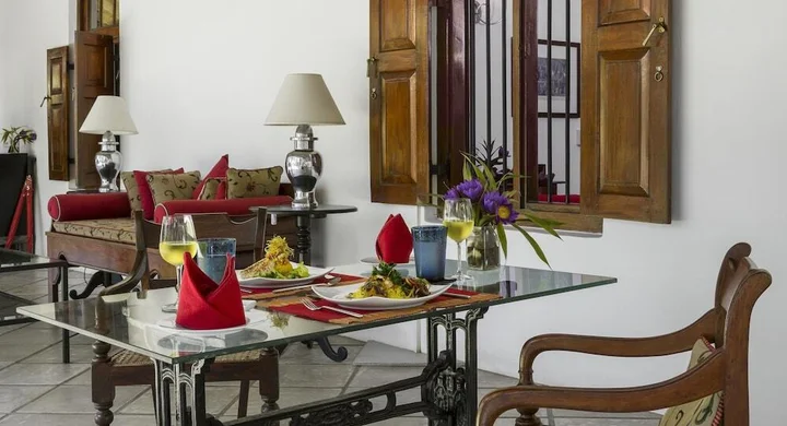 Канди: The Kandy House