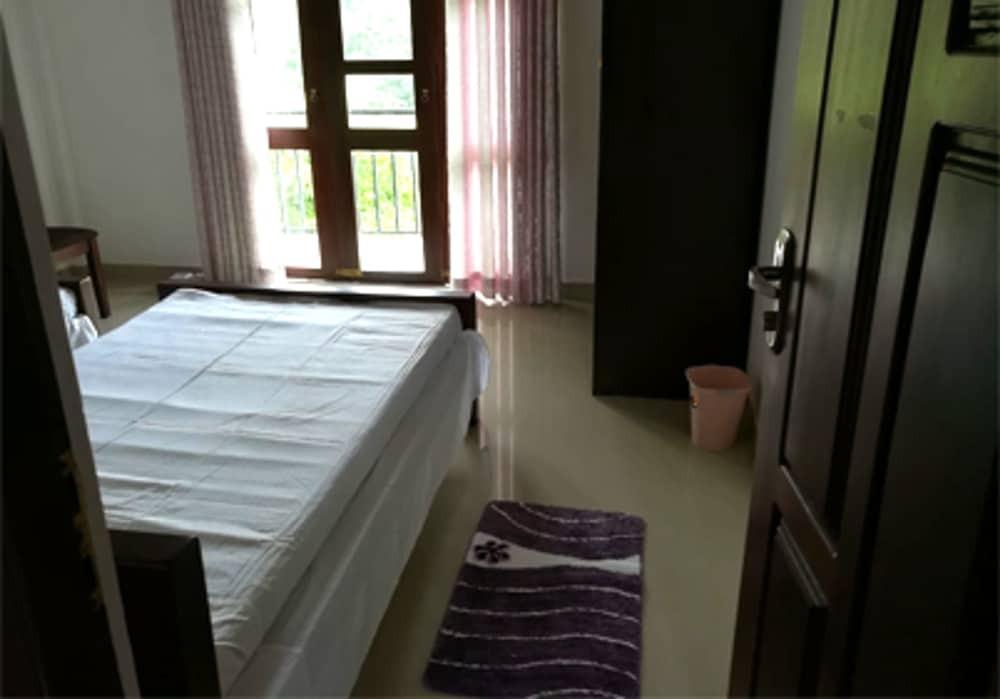 Канди: Golden River Kandy Villa