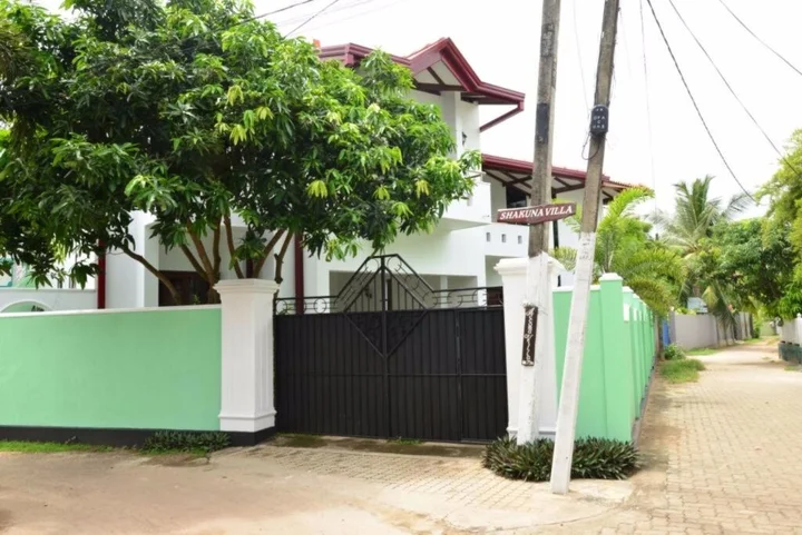 Хиккадува: Shakuna Villa