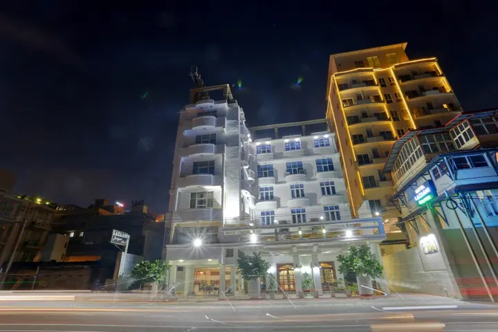 Коломбо: Отель Lazaani Colombo