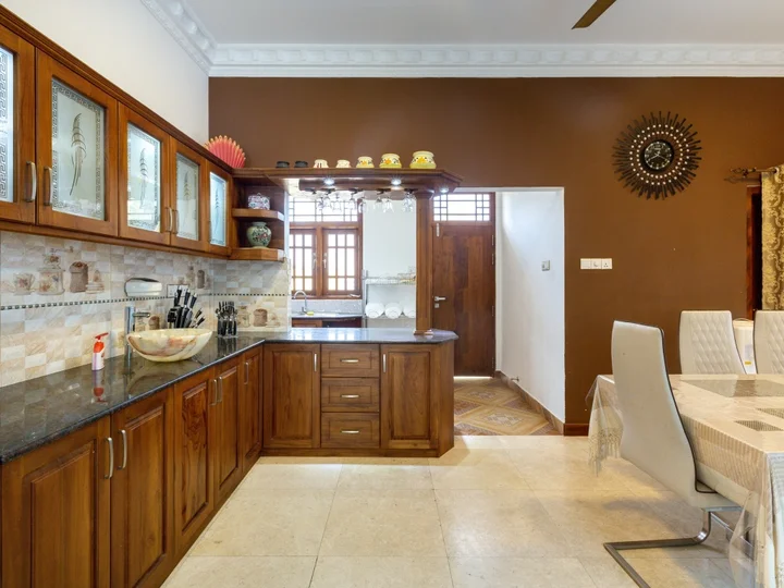 Гора Lavinia: Отель Yoho Villa Safari Colombo