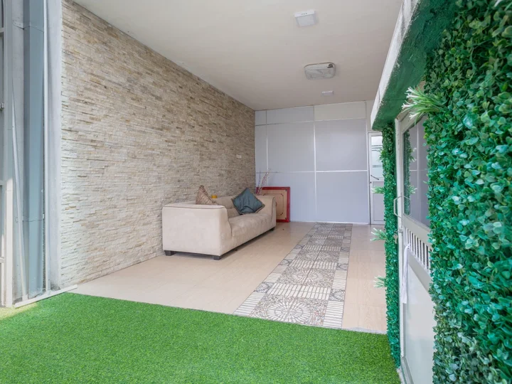 Гора Lavinia: Отель Yoho Villa Safari Colombo