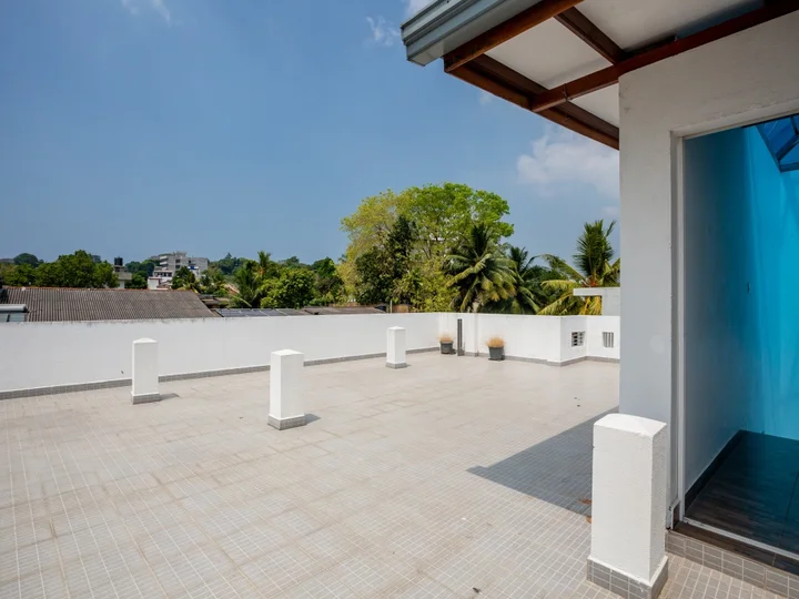 Гора Lavinia: Отель Yoho Villa Safari Colombo