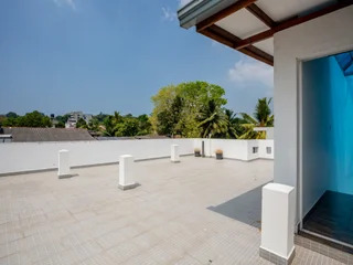 Гора Lavinia: Отель Yoho Villa Safari Colombo