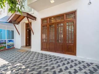 Гора Lavinia: Отель Yoho Villa Safari Colombo