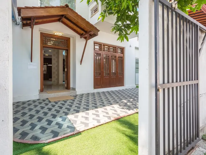 Гора Lavinia: Отель Yoho Villa Safari Colombo
