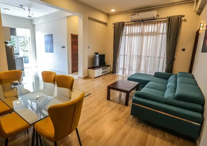 Гора Lavinia: Pink Elephant Tourist Apartment Hotel