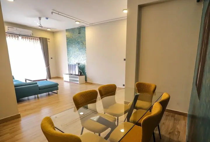 Гора Lavinia: Pink Elephant Tourist Apartment Hotel