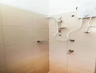 Коломбо: Oyo 228 Sea View Hotel