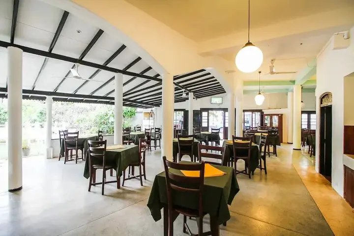 Унаватуна: OYO 295 Sea View Hotel 02
