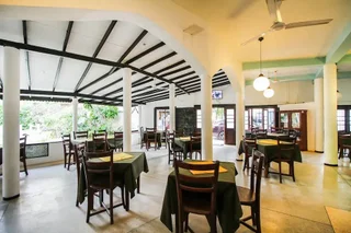 Унаватуна: OYO 295 Sea View Hotel 02
