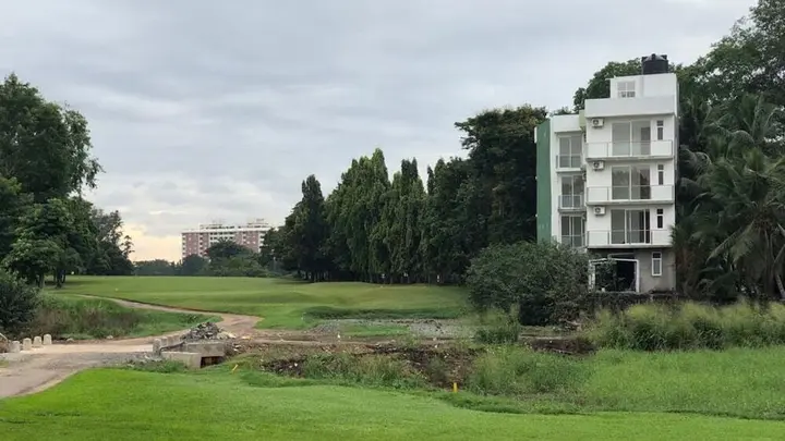 Коломбо: The Green' Apartments