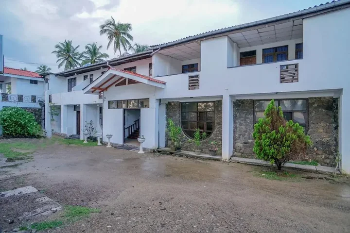 Унаватуна: Oyo 384 Dilena Beach Resort