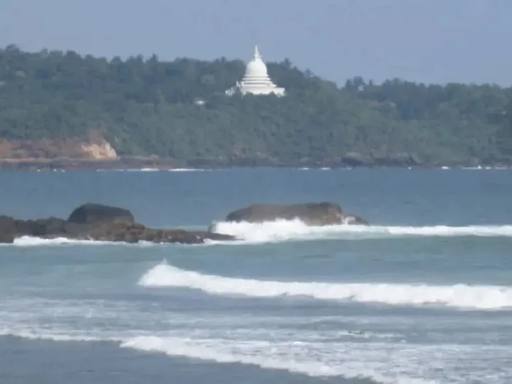 Унаватуна: Oyo 384 Dilena Beach Resort