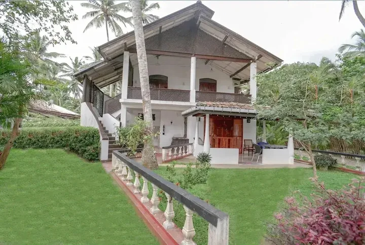 Унаватуна: OYO 306 Sonri Villa sea View