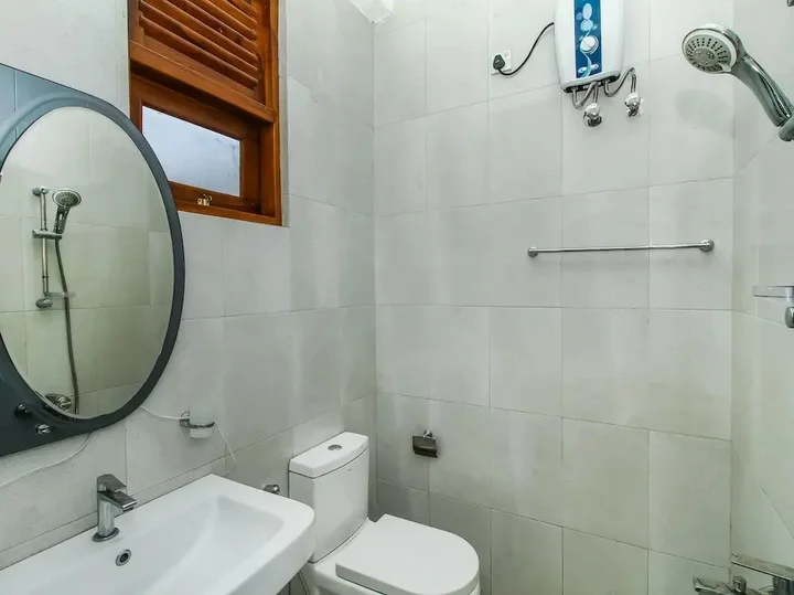 Коломбо: Oyo 473 Victoria Palace. Lk