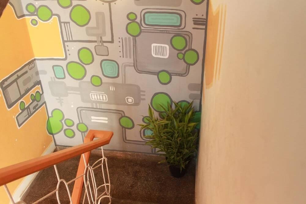 Коломбо: Layover BnB