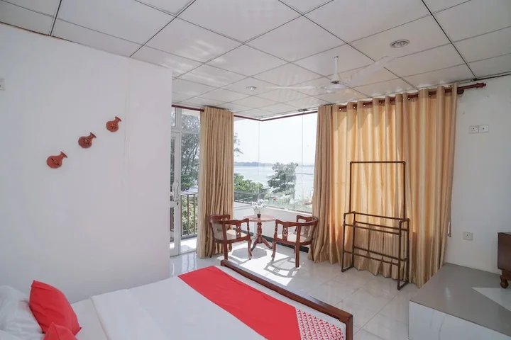 Велигама: Oyo 512 Agra Lanka Beach Resort