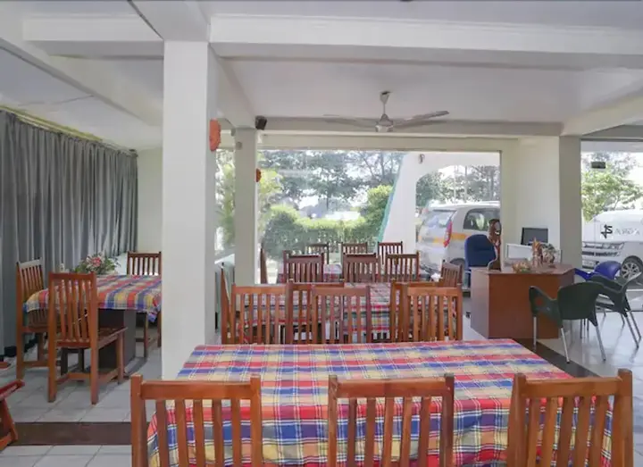 Велигама: Oyo 512 Agra Lanka Beach Resort