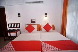 Унаватуна: Oyo 528 Hotel 99