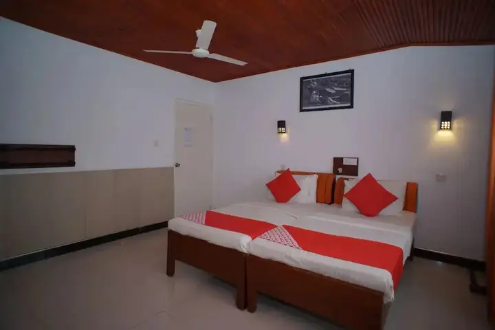 Унаватуна: Oyo 528 Hotel 99