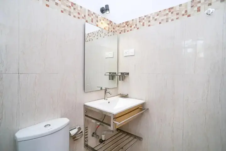 Унаватуна: Oyo 566 U K G Residencies