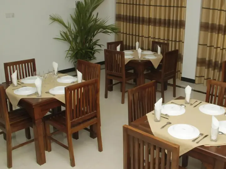 Гора Lavinia: OYO 361 Grand Rovinka Hotel