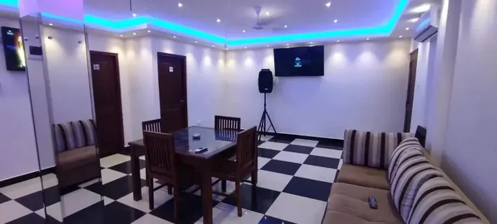Гора Lavinia: OYO 361 Grand Rovinka Hotel