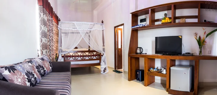 Унаватуна: The Waves Unawatuna Hotel