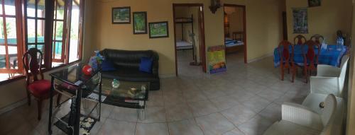 Негомбо: Bluray Hostel (low cost)