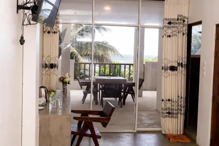 Унаватуна: Wave Beach Resort Unawatuna