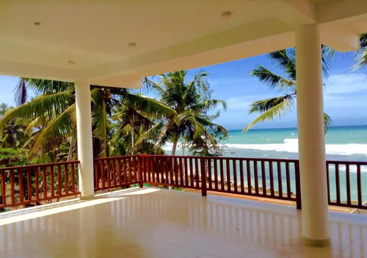 Валгама: Savenrose Beach Villa