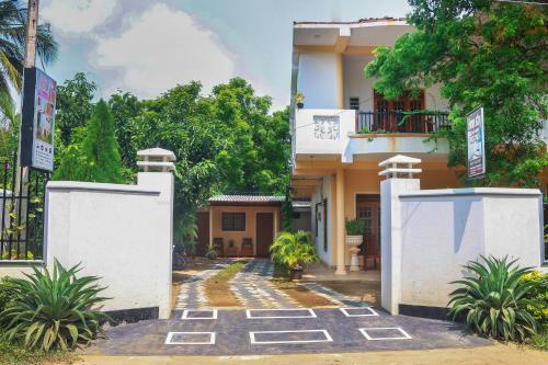 Киринда: Sarath Home Stay And Safari