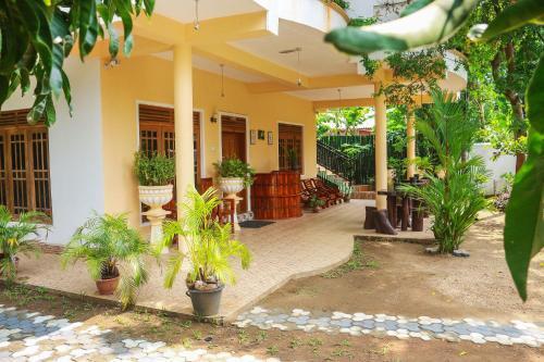 Киринда: Sarath Home Stay And Safari