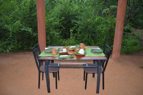 Дамбулла: Dambulla Tree House