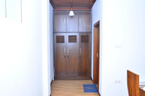 Хаттон: prince palace hotel