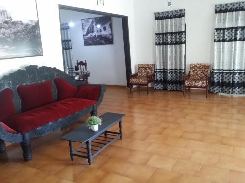 Дамбулла: Black and White Resort