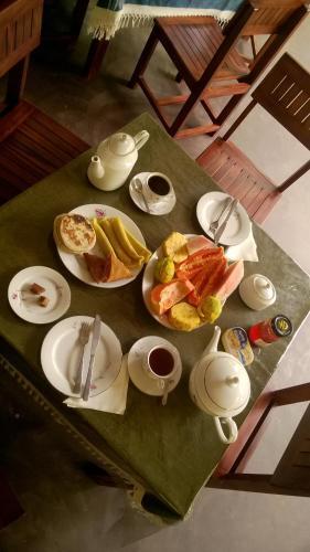 Элла: Nature Village Inn