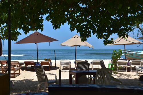 Унаватуна: Sea view Hotel 02
