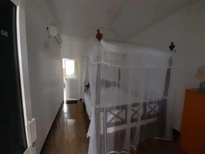 Privet Villa Lion Place in Waligama has 10 Beds Rooms With one Family Rooms — фото 2