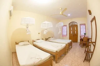 Аругам-Бэй: Rupa's Hotel Arugambay