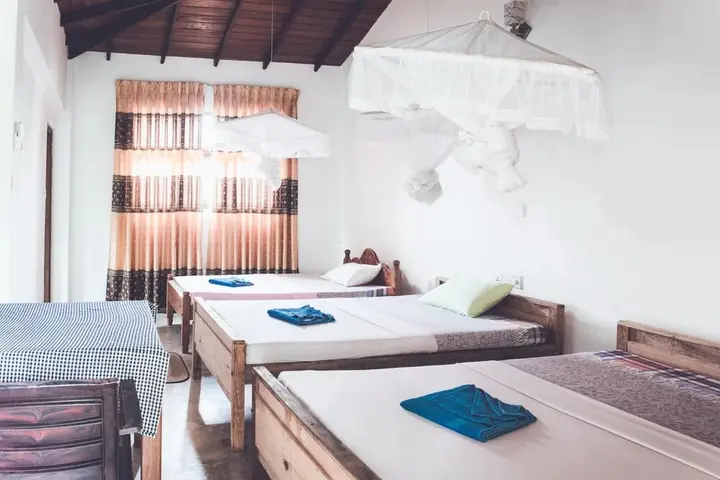 Аругам-Бэй: Rupa's Hotel Arugambay