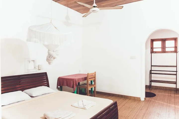 Аругам-Бэй: Rupa's Hotel Arugambay