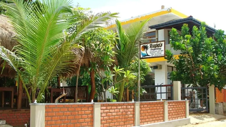 Аругам-Бэй: Rupa's Hotel Arugambay