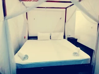 Аругам-Бэй: Sea shells Inn Arugambay