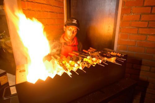 Элла: BBQ HUB Ella