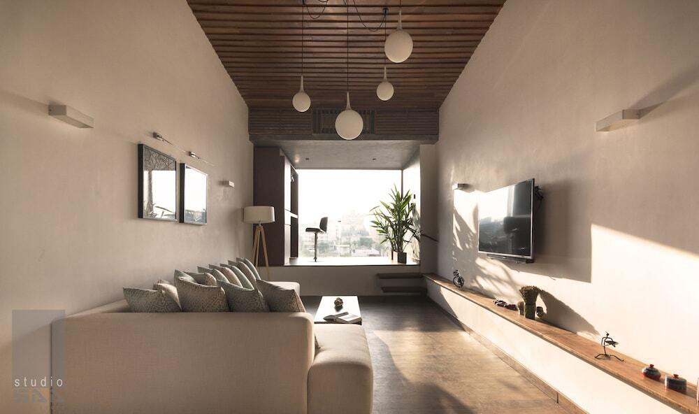 Коломбо: A & A Penthouse Apartment