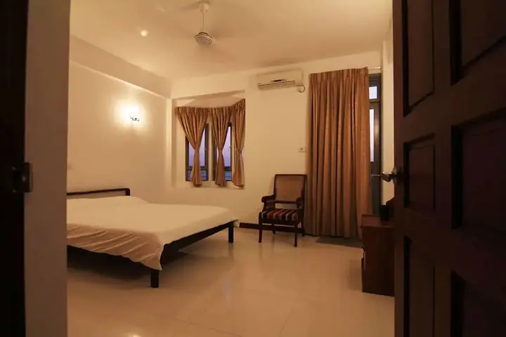 Коломбо: Raj Marine Residency