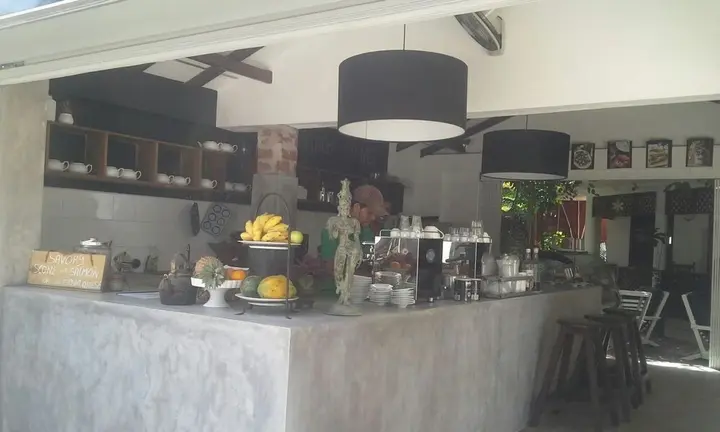 Унаватуна: Sunil Garden Guesthouse Coffee and More