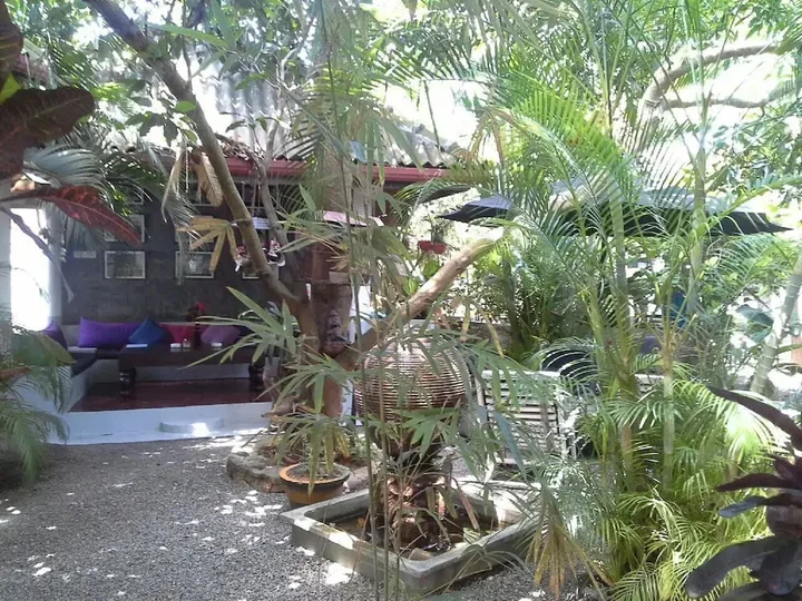 Унаватуна: Sunil Garden Guesthouse Coffee and More